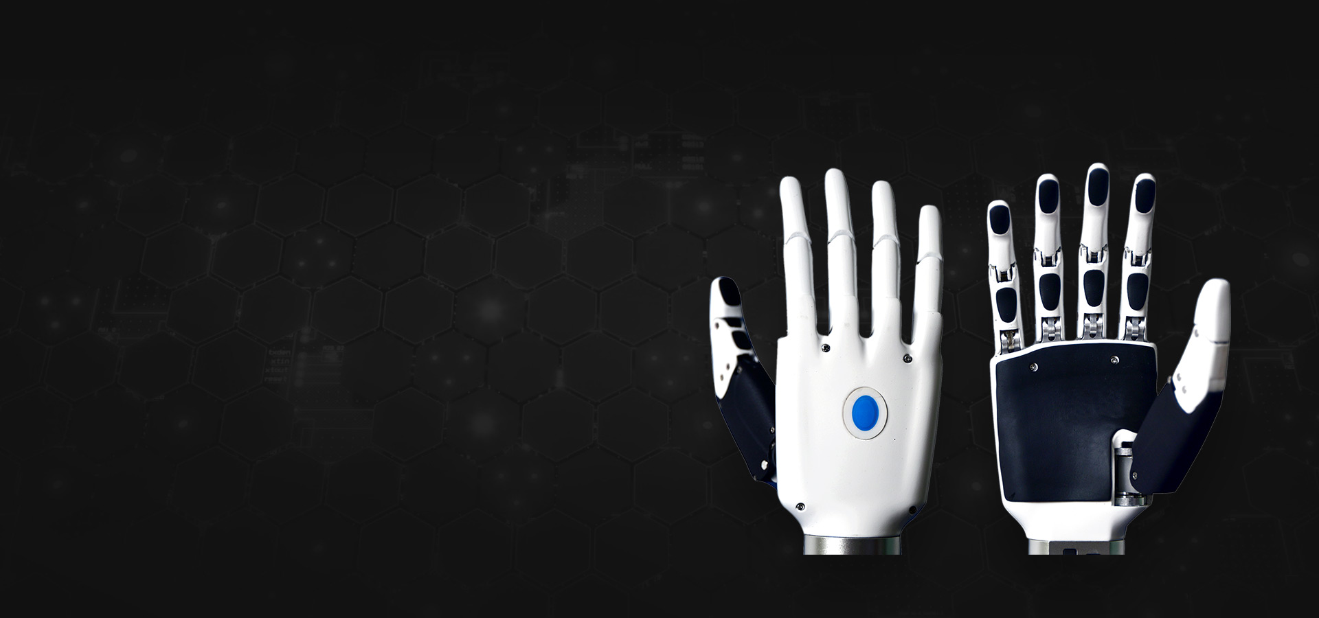 每个手指单独驱动，动作灵活精准；手指关节弹力缓冲装置，手感舒适，防碰撞；掌部和手指表面的耐磨材料具有防滑功能，抓握可靠；采用航空材料，重量轻，牢固美观；每个手指驱动集成压力、位置、速度等传感器及反馈控制；拇指具有3个自由度；多模式控制，蓝牙4.0连接。